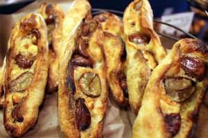 boulangerie gout（ブーランジュリーグウ）栗とカシューナッツのバトン