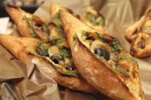 boulangerie gout（ブーランジュリーグウ）アンチョビオリーブ