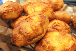 boulangerie gout（ブーランジュリーグウ）焼きカレーパン